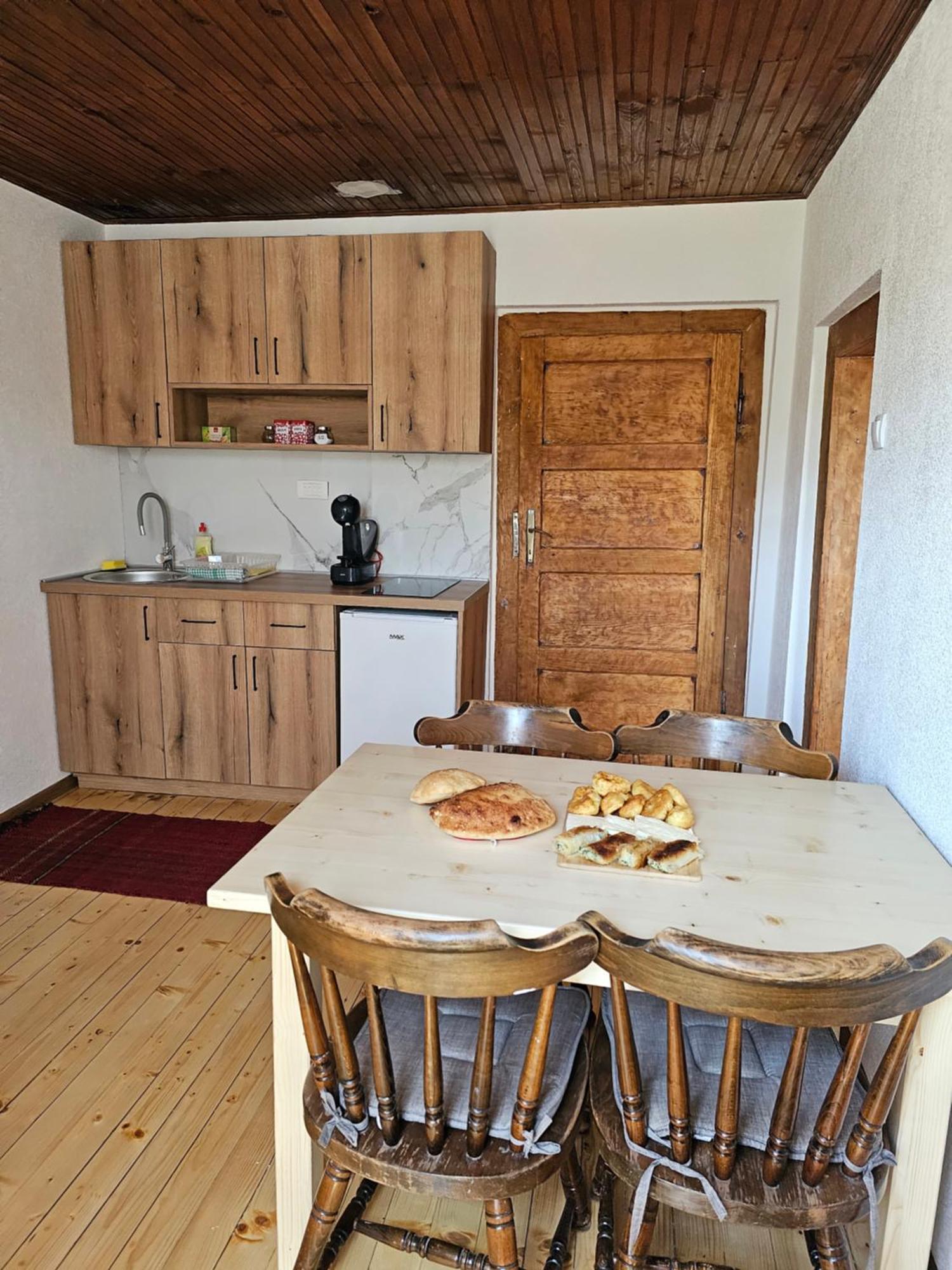 Traditional House Srna Мойковац Екстериор снимка